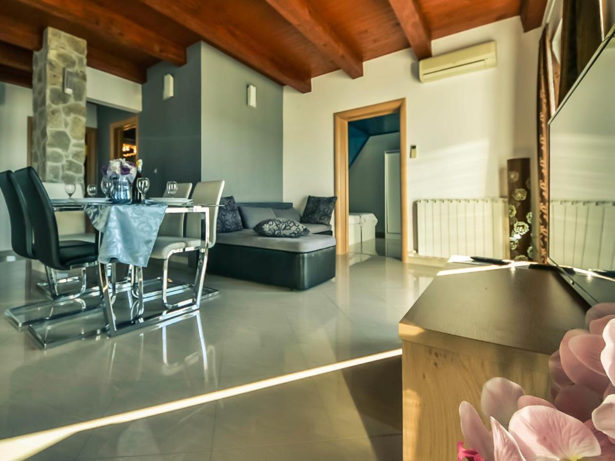Apartment Skroco By Interhome Maslenica Eksteriør bilde